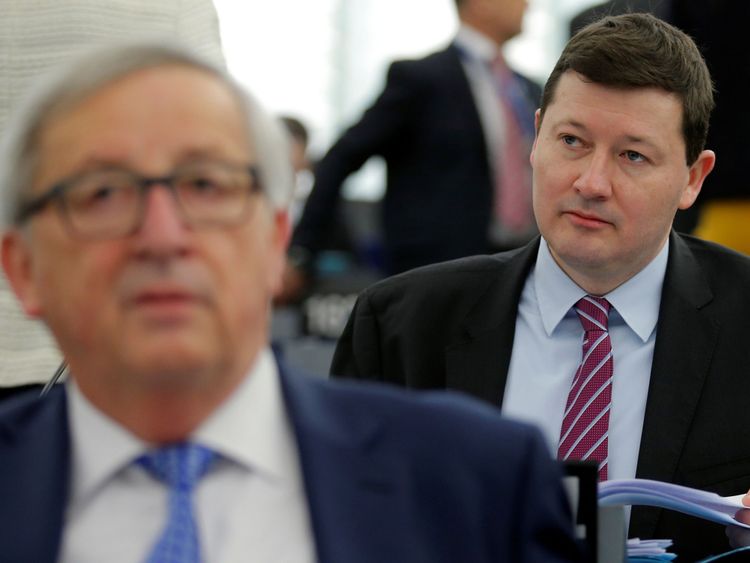 Martin Selmayr (right) is a key ally of Jean-Claude Juncker