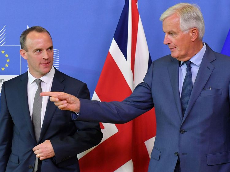 EU Chief Brexit Negotiator Michel Barnier (R) and Britain&#39;s Brexit Secretary Dominic Raab pose during their meeting at the European Commission in Brussels on August 31, 2018. (Photo by Emmanuel DUNAND / AFP) (Photo credit should read EMMANUEL DUNAND/AFP/Getty Images)
