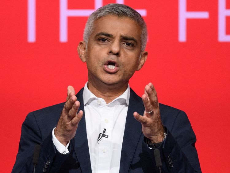 BRIGHTON, ENGLAND - SEPTEMBER 25: Mayor of London Sadiq Khan addresses delegates in the main hall on the second day of the Labour Party conference on September 25, 2017 in Brighton, England. The annual Labour Party conference runs from 24-27 September. (Photo by Leon Neal/Getty Images)
