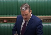 Keir Starmer urges PM to axe 'contradictory’ traffic light travel system